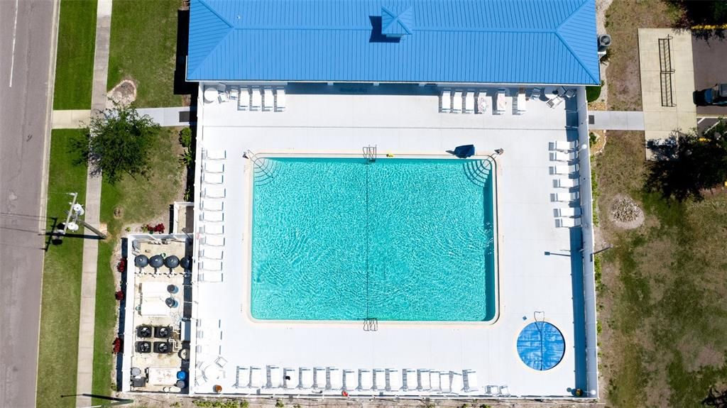 待售: $164,900 (1 贝兹, 1 浴室, 564 平方英尺)