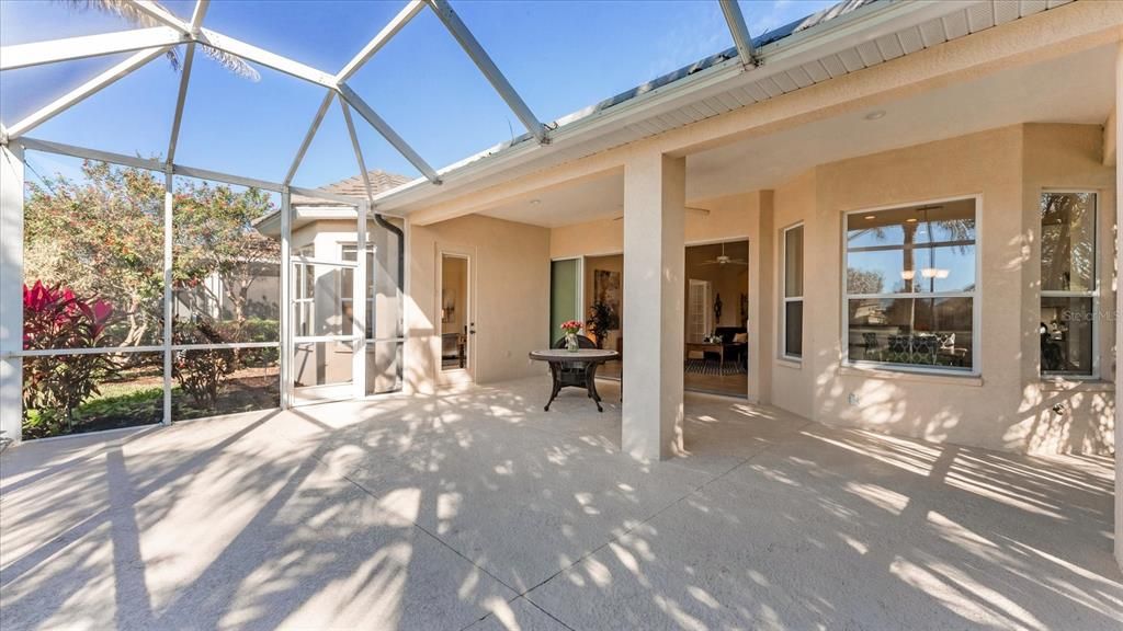 En Venta: $649,900 (3 camas, 2 baños, 2034 Pies cuadrados)