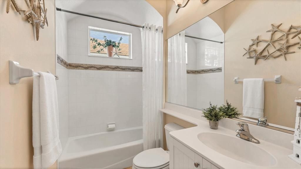 En Venta: $649,900 (3 camas, 2 baños, 2034 Pies cuadrados)