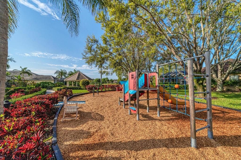 En Venta: $649,900 (3 camas, 2 baños, 2034 Pies cuadrados)