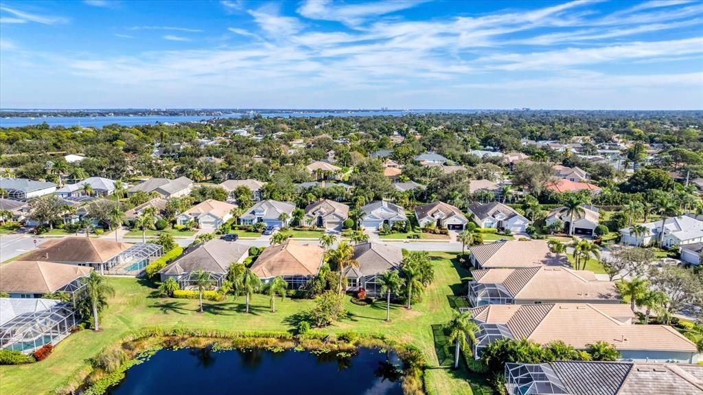 En Venta: $649,900 (3 camas, 2 baños, 2034 Pies cuadrados)