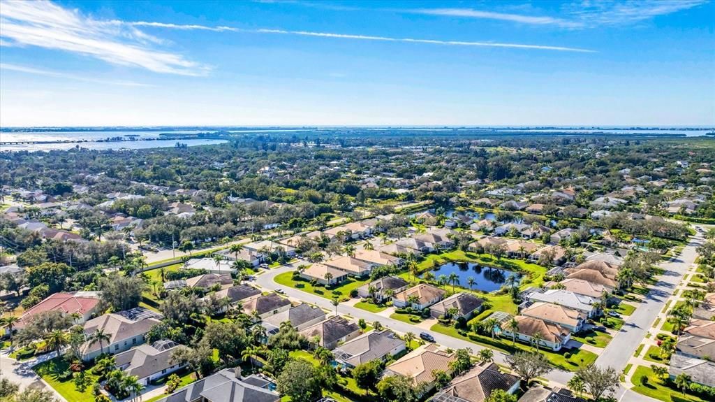 En Venta: $649,900 (3 camas, 2 baños, 2034 Pies cuadrados)