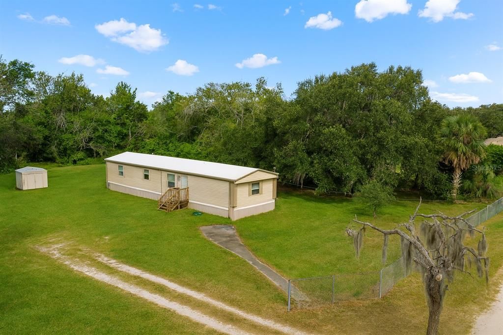 Active With Contract: $124,999 (3 beds, 2 baths, 924 Square Feet)