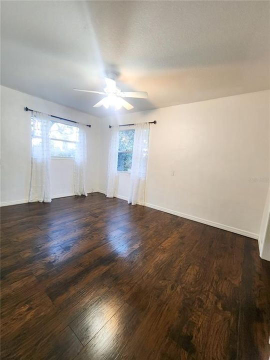 На продажу: $387,000 (3 спален, 2 ванн, 1936 Квадратных фут)