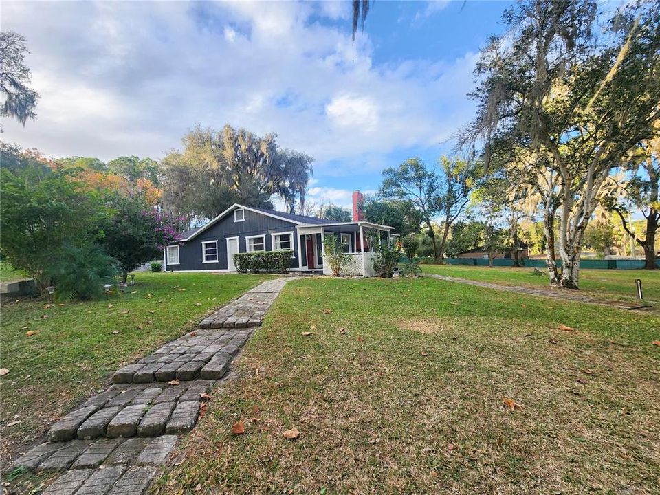 На продажу: $387,000 (3 спален, 2 ванн, 1936 Квадратных фут)