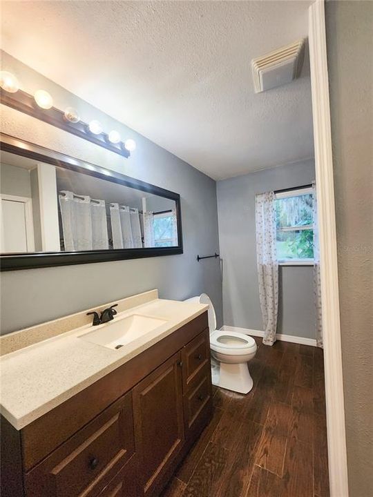 На продажу: $387,000 (3 спален, 2 ванн, 1936 Квадратных фут)