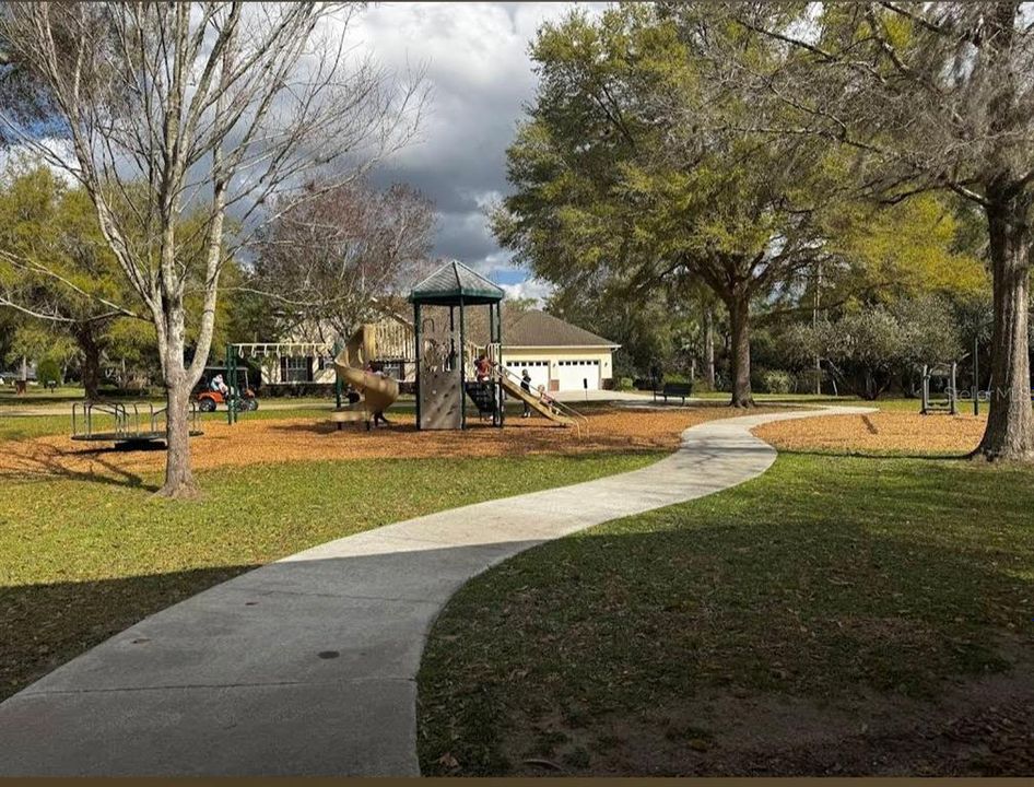 На продажу: $387,000 (3 спален, 2 ванн, 1936 Квадратных фут)