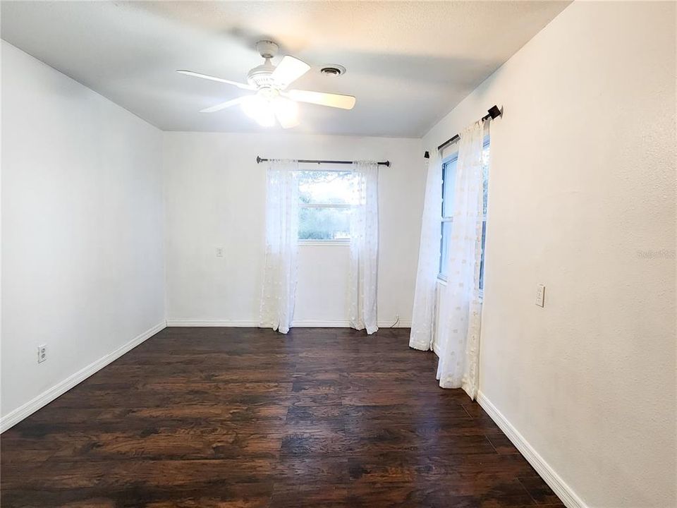 На продажу: $387,000 (3 спален, 2 ванн, 1936 Квадратных фут)