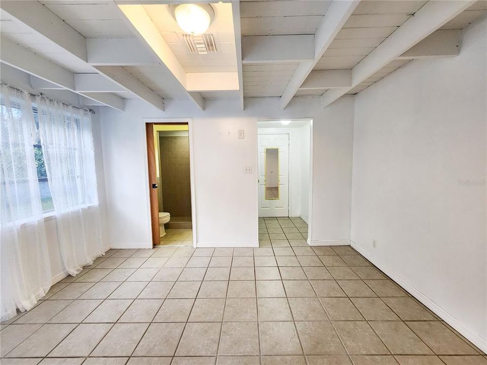 На продажу: $387,000 (3 спален, 2 ванн, 1936 Квадратных фут)