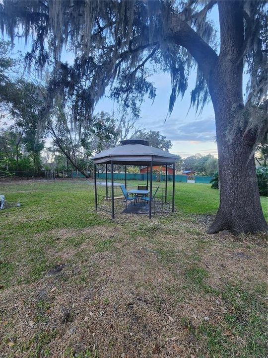 На продажу: $387,000 (3 спален, 2 ванн, 1936 Квадратных фут)