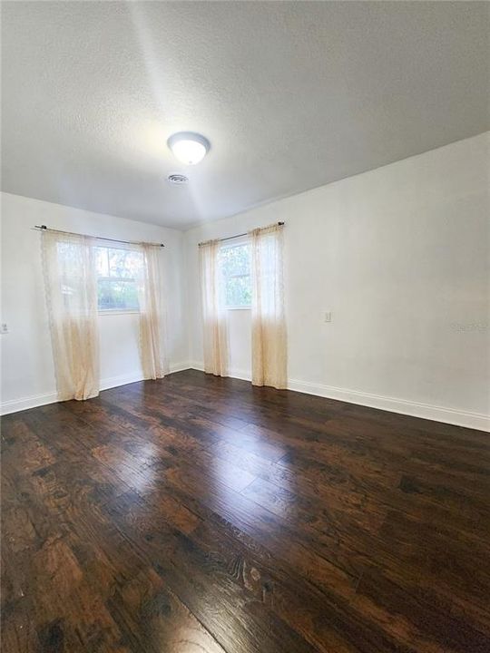 На продажу: $387,000 (3 спален, 2 ванн, 1936 Квадратных фут)