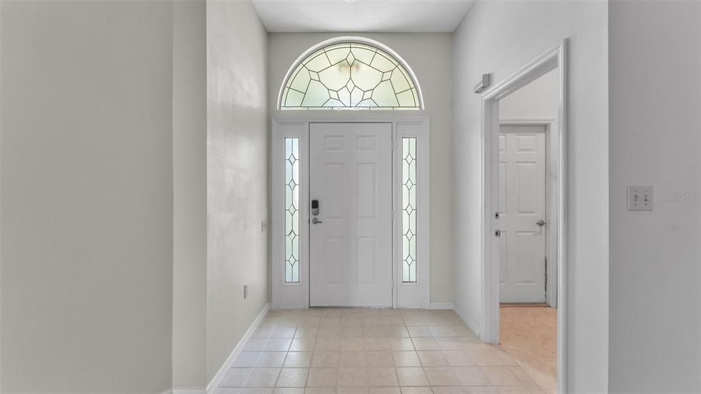 En Venta: $300,000 (3 camas, 2 baños, 1645 Pies cuadrados)