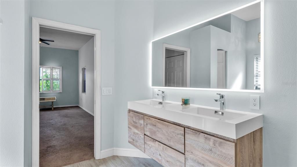 En Venta: $300,000 (3 camas, 2 baños, 1645 Pies cuadrados)