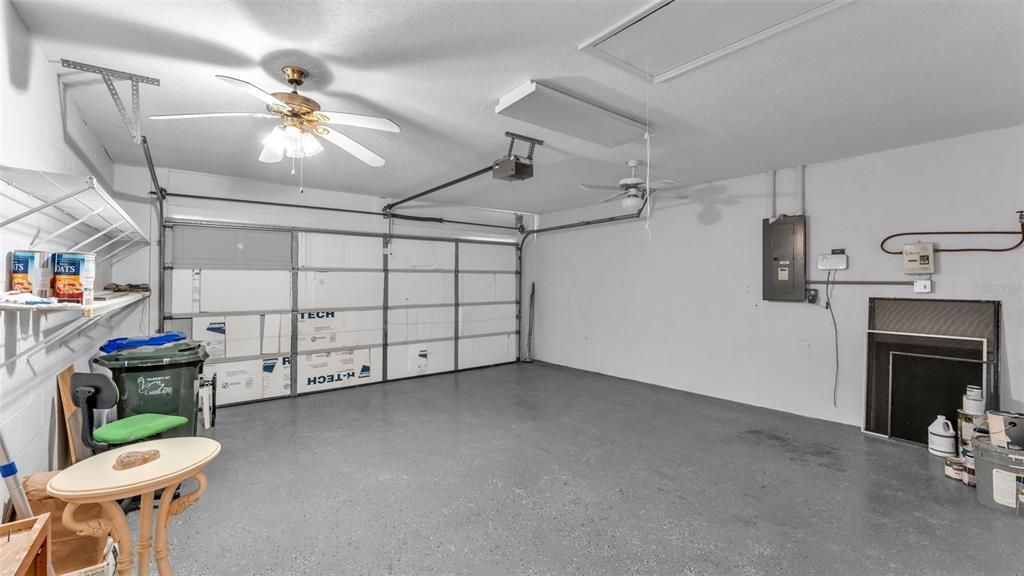 En Venta: $300,000 (3 camas, 2 baños, 1645 Pies cuadrados)