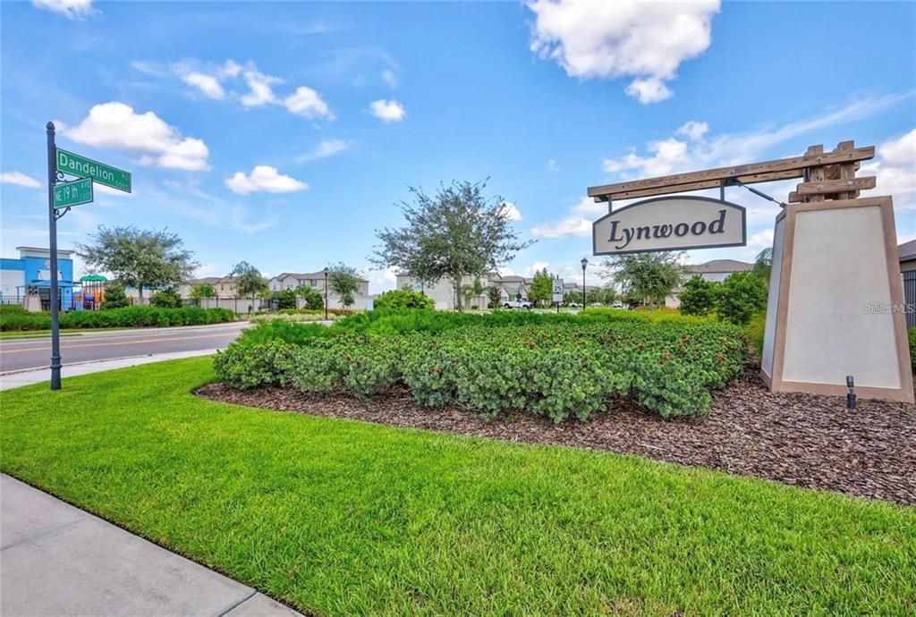 На продажу: $307,000 (3 спален, 3 ванн, 1555 Квадратных фут)