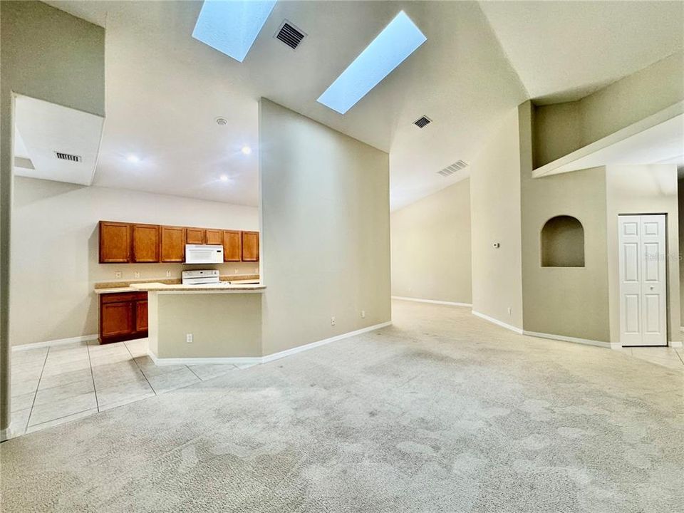 En Renta: $2,400 (3 camas, 2 baños, 1758 Pies cuadrados)