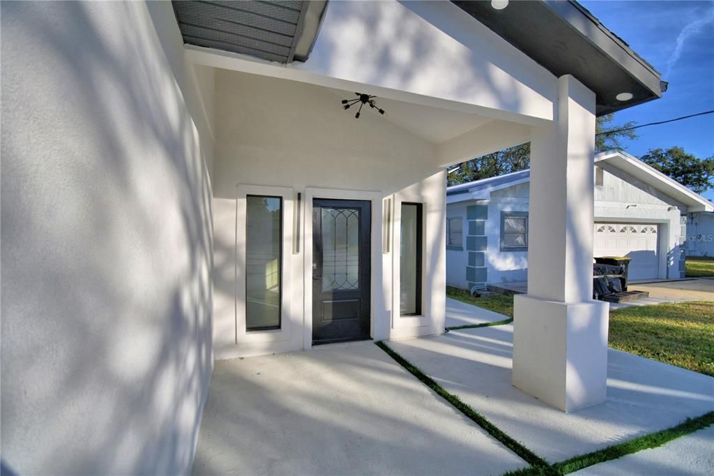 待售: $880,000 (9 贝兹, 6 浴室, 5700 平方英尺)