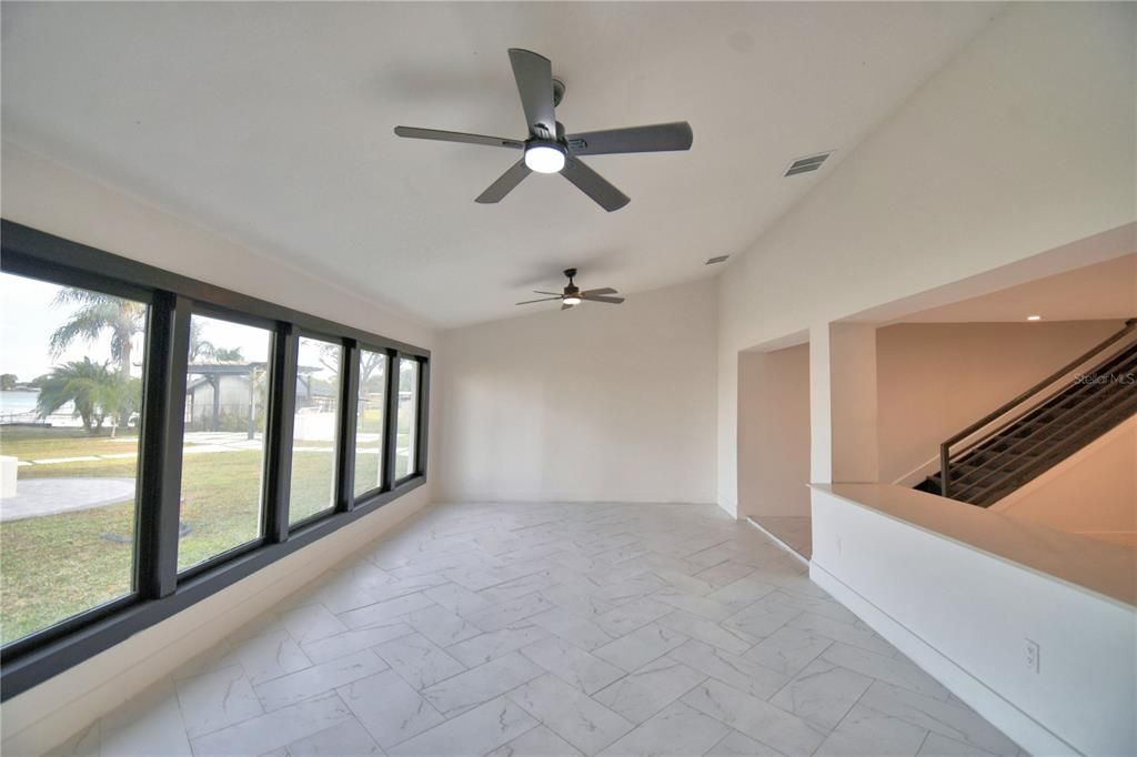 待售: $880,000 (9 贝兹, 6 浴室, 5700 平方英尺)