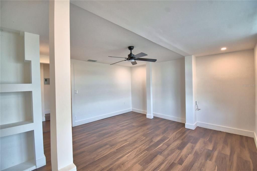 待售: $880,000 (9 贝兹, 6 浴室, 5700 平方英尺)