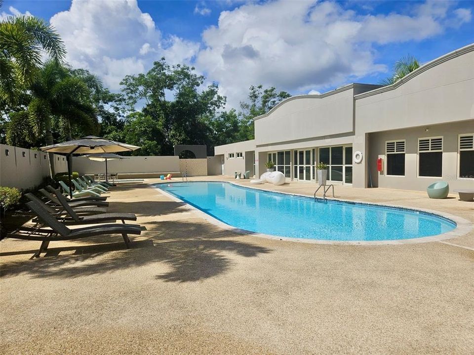 For Sale: $750,000 (4 beds, 3 baths, 3835 Square Feet)