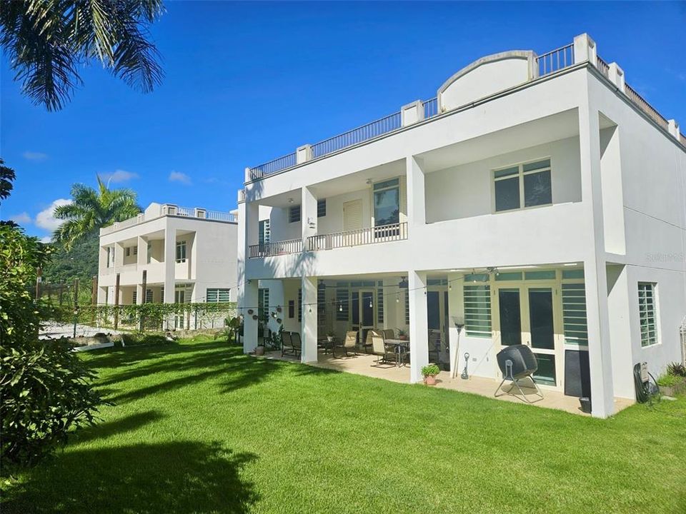 For Sale: $750,000 (4 beds, 3 baths, 3835 Square Feet)