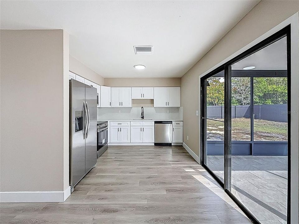 待售: $279,900 (3 贝兹, 2 浴室, 1008 平方英尺)