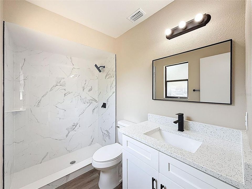 待售: $279,900 (3 贝兹, 2 浴室, 1008 平方英尺)