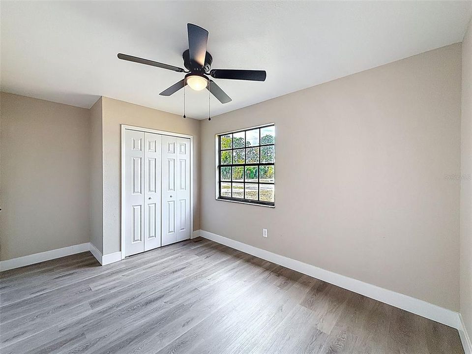 待售: $279,900 (3 贝兹, 2 浴室, 1008 平方英尺)