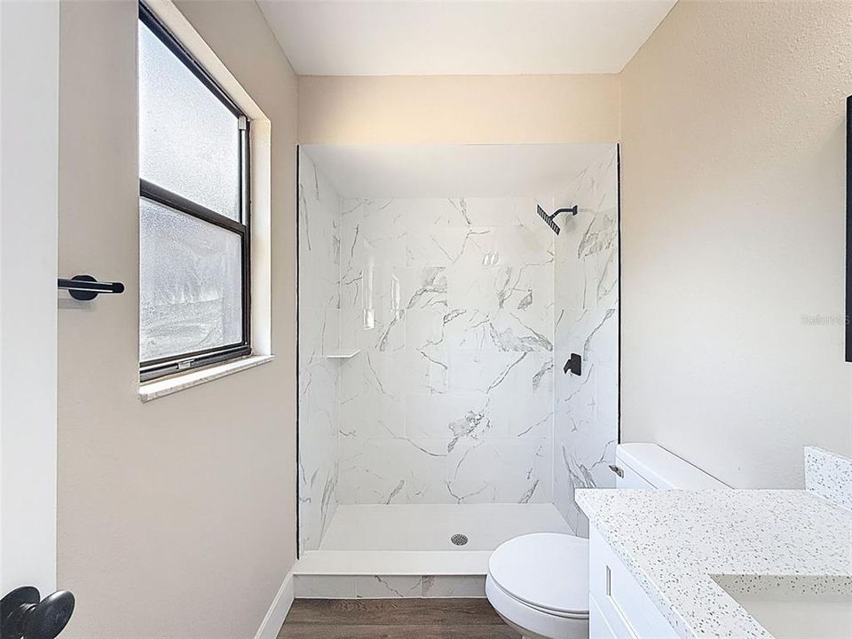 待售: $279,900 (3 贝兹, 2 浴室, 1008 平方英尺)