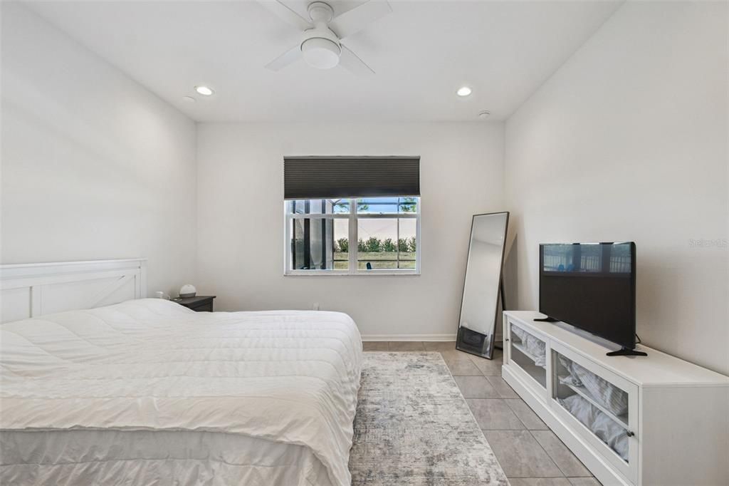 For Sale: $519,000 (3 beds, 2 baths, 1925 Square Feet)