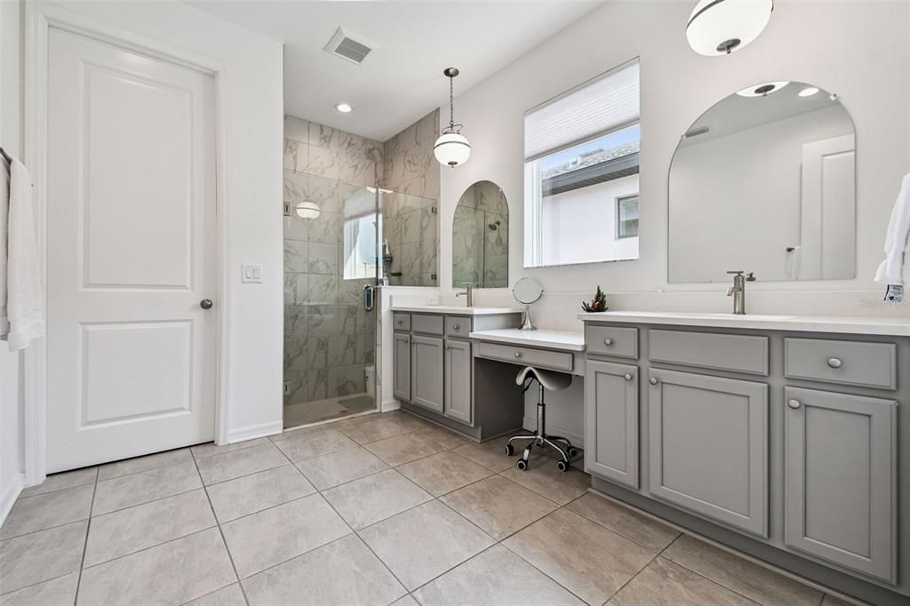 For Sale: $519,000 (3 beds, 2 baths, 1925 Square Feet)