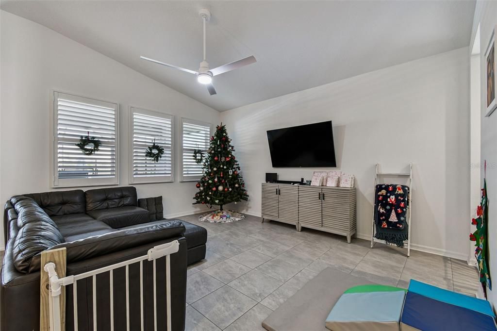 For Sale: $519,000 (3 beds, 2 baths, 1925 Square Feet)