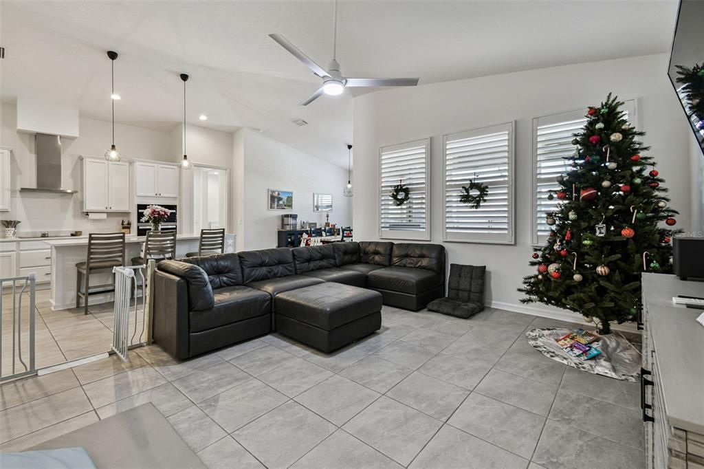 For Sale: $519,000 (3 beds, 2 baths, 1925 Square Feet)