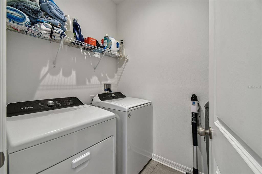 For Sale: $519,000 (3 beds, 2 baths, 1925 Square Feet)