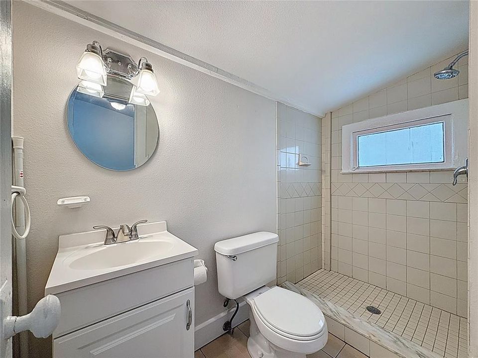 En Venta: $875,000 (4 camas, 0 baños, 2426 Pies cuadrados)