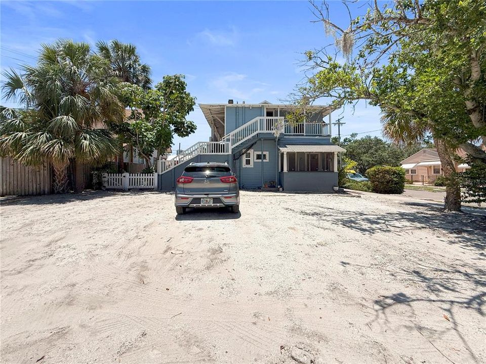 En Venta: $875,000 (4 camas, 0 baños, 2426 Pies cuadrados)