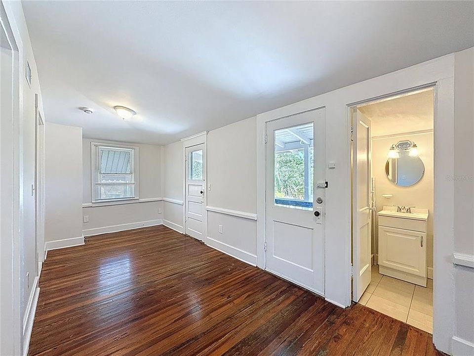 En Venta: $875,000 (4 camas, 0 baños, 2426 Pies cuadrados)