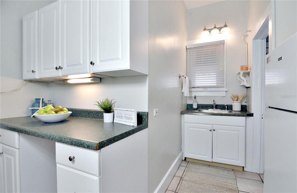 En Venta: $875,000 (4 camas, 0 baños, 2426 Pies cuadrados)