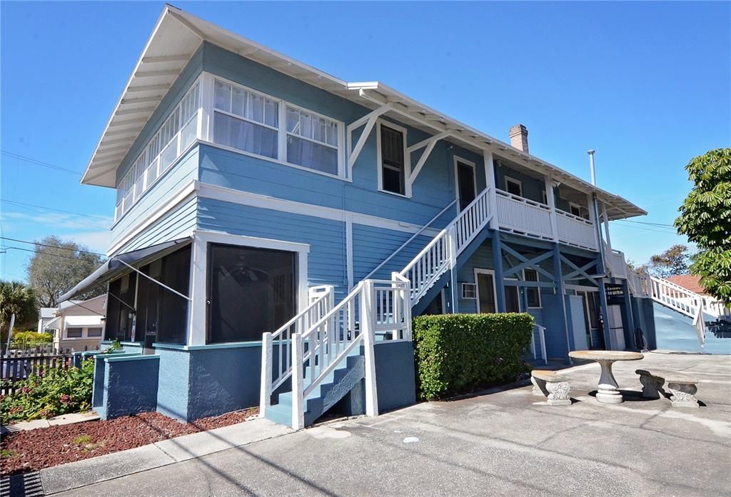 En Venta: $875,000 (4 camas, 0 baños, 2426 Pies cuadrados)