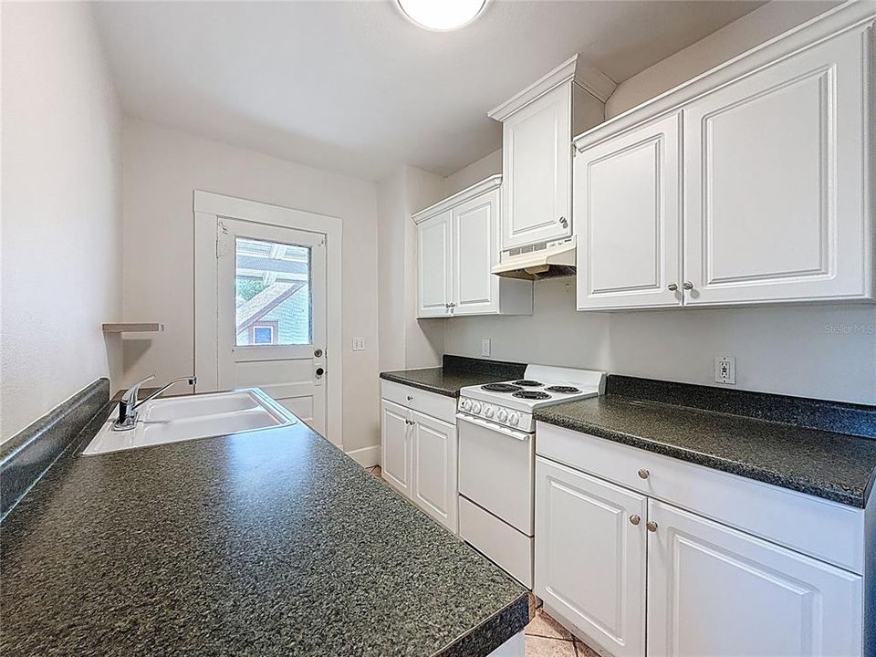 En Venta: $875,000 (4 camas, 0 baños, 2426 Pies cuadrados)