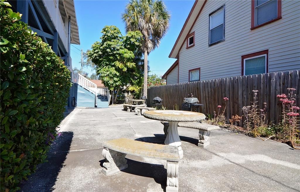 En Venta: $875,000 (4 camas, 0 baños, 2426 Pies cuadrados)