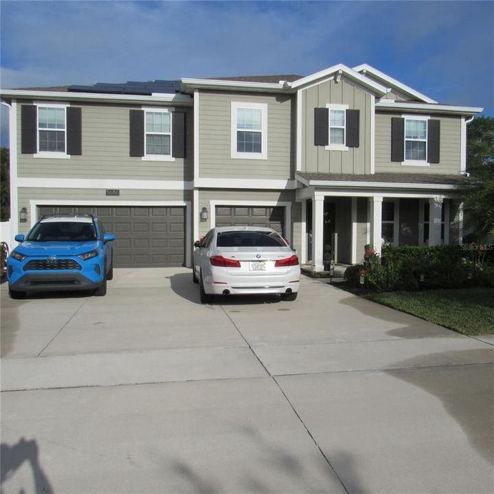 For Sale: $699,900 (5 beds, 4 baths, 3412 Square Feet)