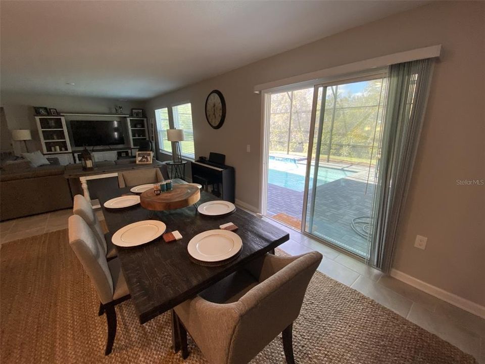 For Sale: $699,900 (5 beds, 4 baths, 3412 Square Feet)