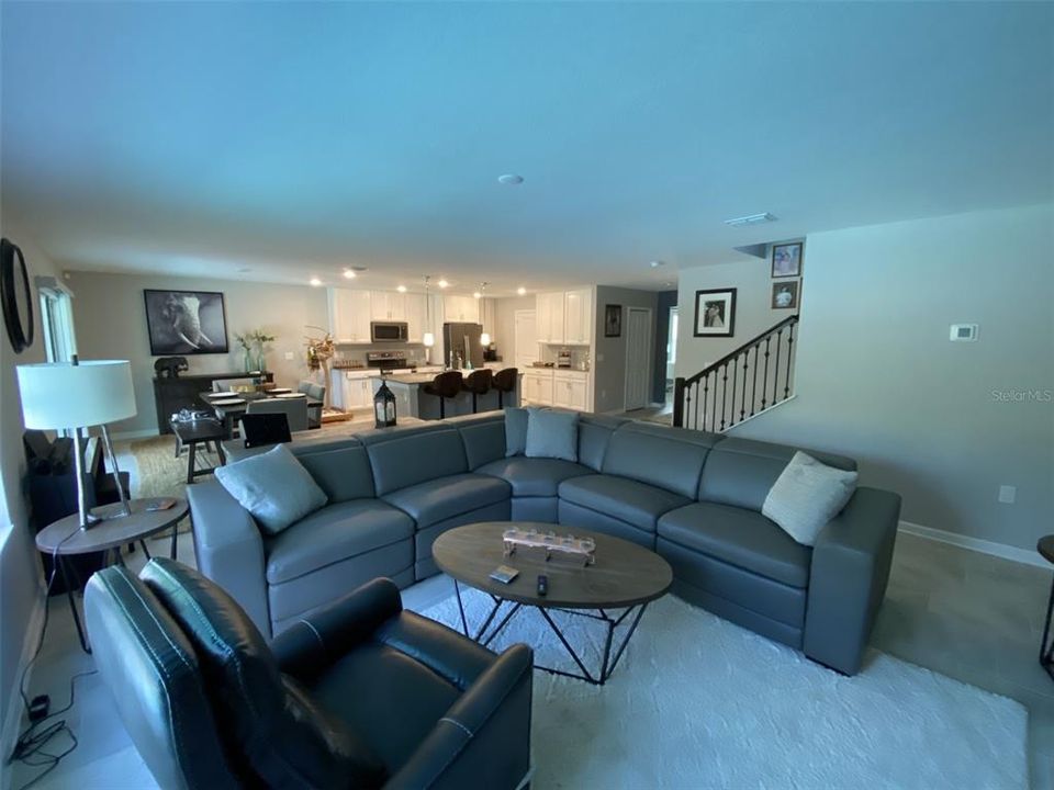 For Sale: $699,900 (5 beds, 4 baths, 3412 Square Feet)