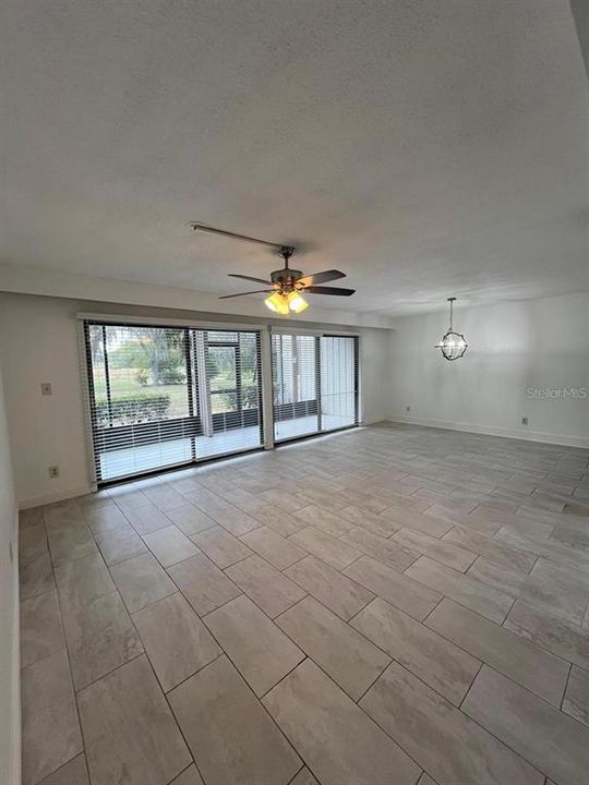 For Rent: $1,600 (2 beds, 2 baths, 974 Square Feet)
