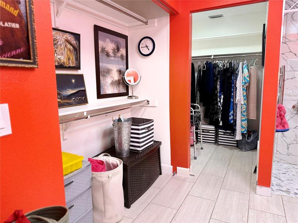 На продажу: $375,000 (2 спален, 2 ванн, 1728 Квадратных фут)