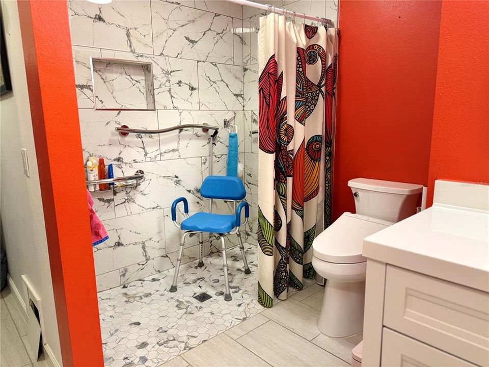 На продажу: $375,000 (2 спален, 2 ванн, 1728 Квадратных фут)