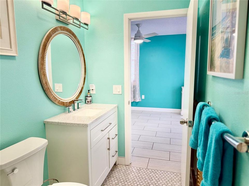 На продажу: $375,000 (2 спален, 2 ванн, 1728 Квадратных фут)