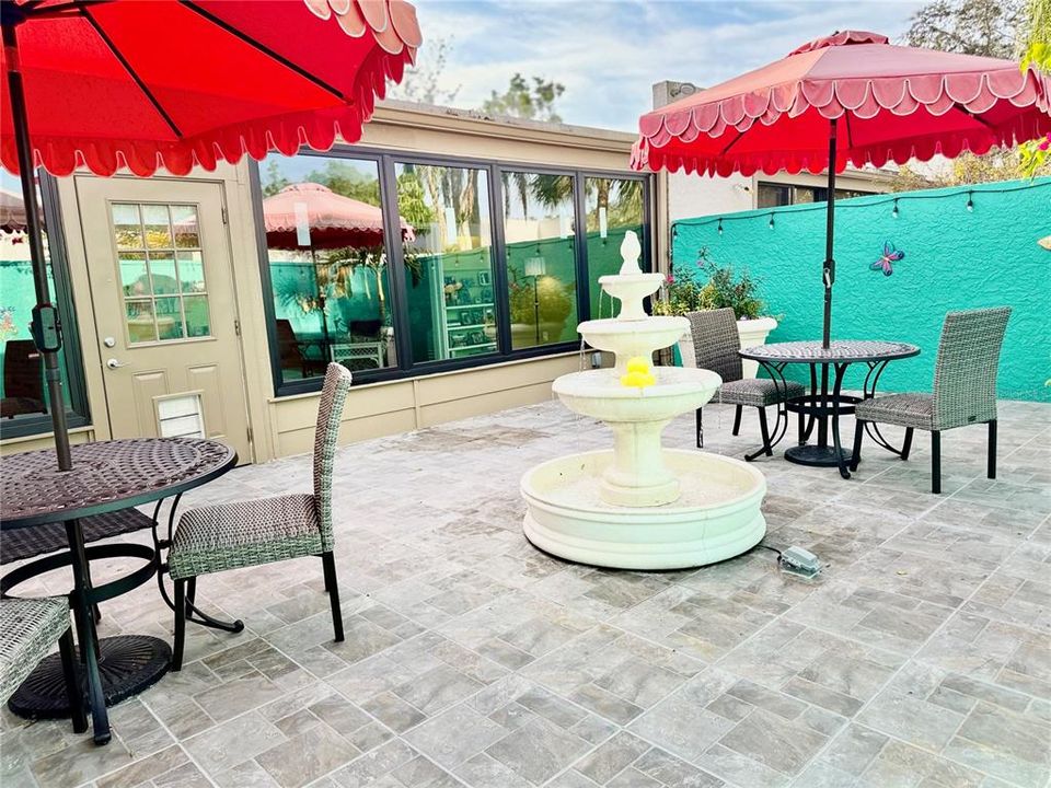 На продажу: $375,000 (2 спален, 2 ванн, 1728 Квадратных фут)