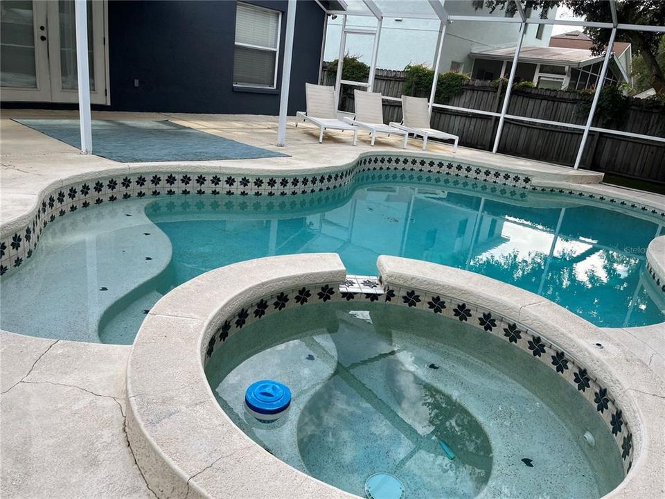 For Rent: $2,995 (3 beds, 2 baths, 1412 Square Feet)